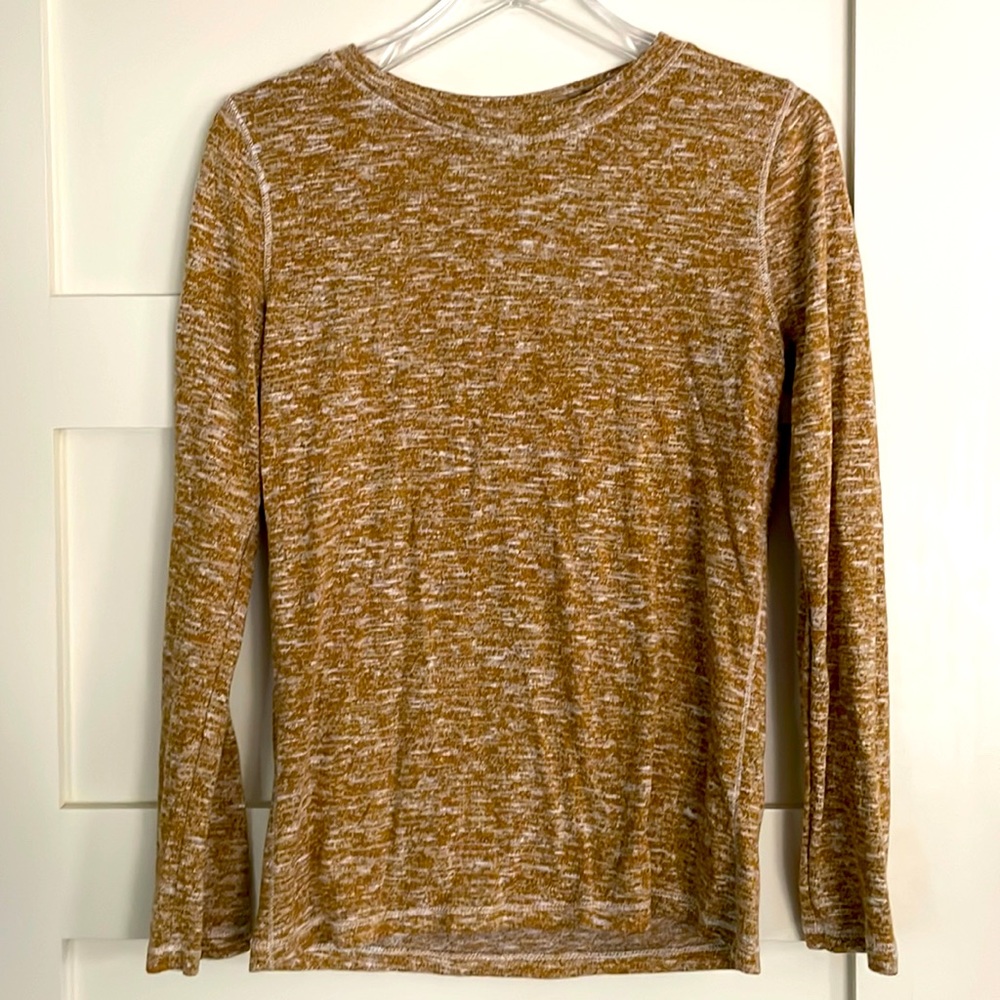 Universal Thread mustard pullover shirt (so soft!)